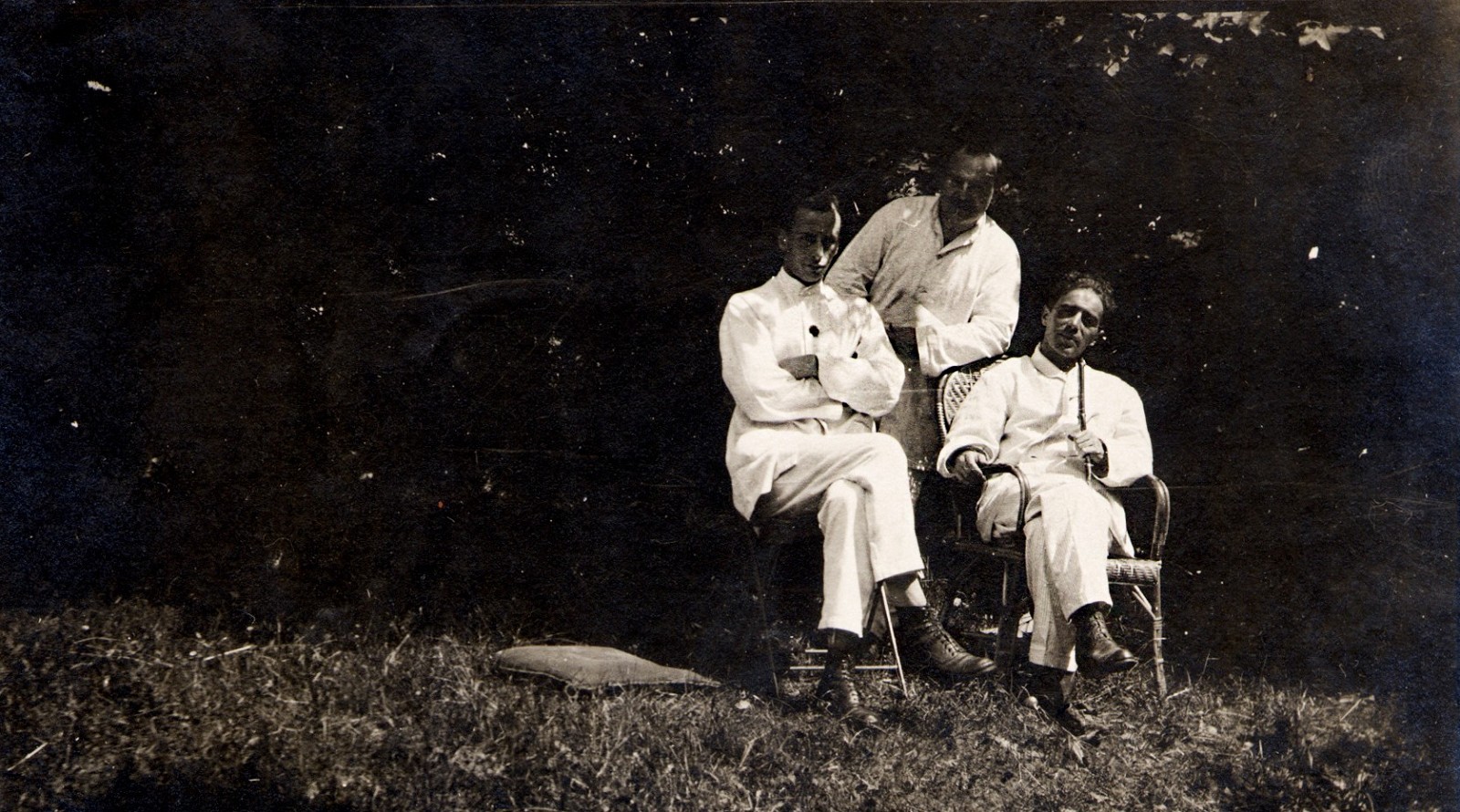 1900