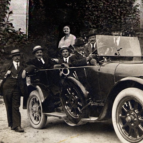 1900